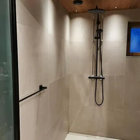 Villa Arctic Lakeside Kemijarvi