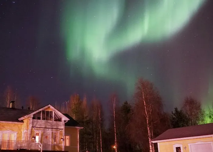 Arctic Lakeside Willa Kemijärvi